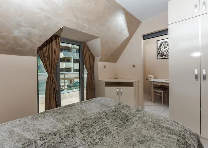 Alva 3* 산단스키